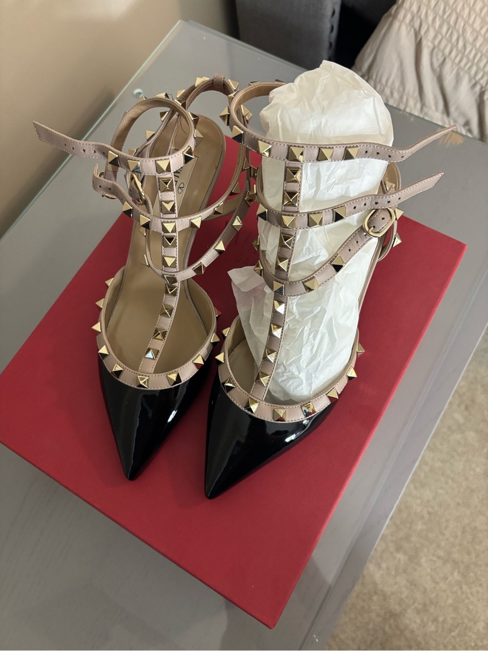 Valentino rockstud caged pump
